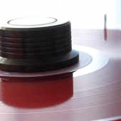 Red color vinyl spinning