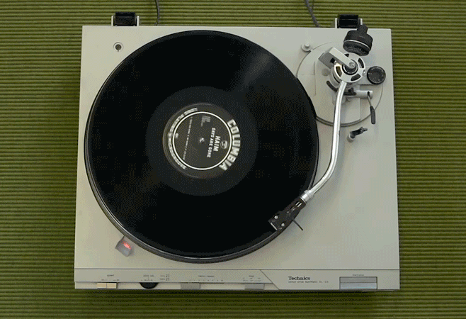 Changing vinyls on Technics SL-D3