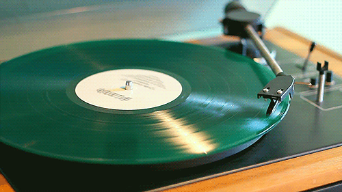 The Kills - Blood Pressures, green vinyl spinning
