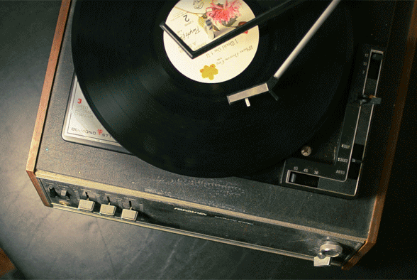 Prince - Purple rain on an old record player