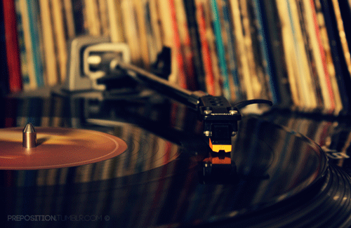 Spinning vinyl 01