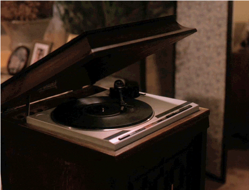 Twin Peaks, Episode 14, record player